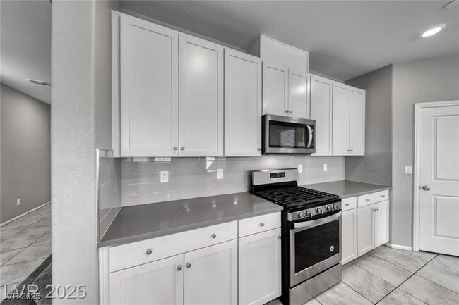 Building Photo - 3028 Gravino Ave