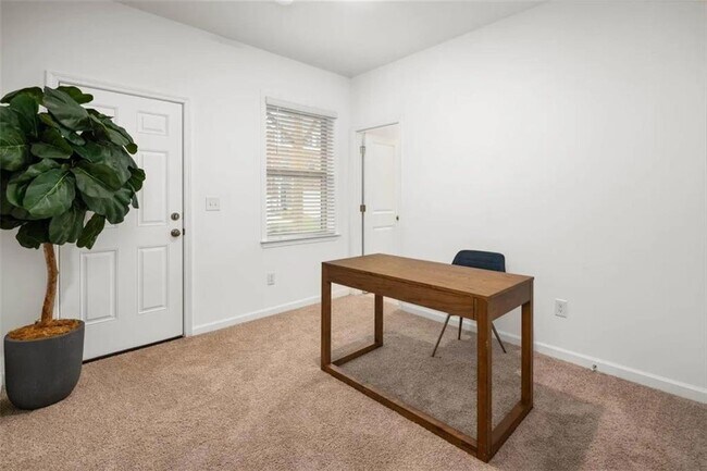 Building Photo - 1510 Brantin Dr