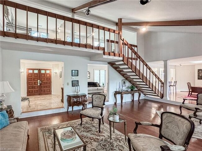 Building Photo - WATERFRONT 5 BEDROOM/4 BATH IN VIRGINIA BEACH! READY FOR RENT!!