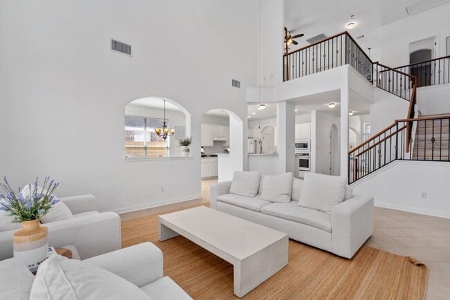 Building Photo - 10313 Big Thicket Dr