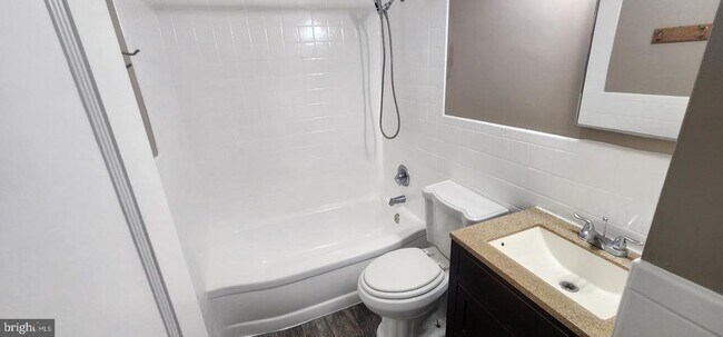 Building Photo - 7065 Eastbrook Ave