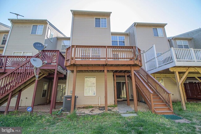Building Photo - 1616 Benoli Ct