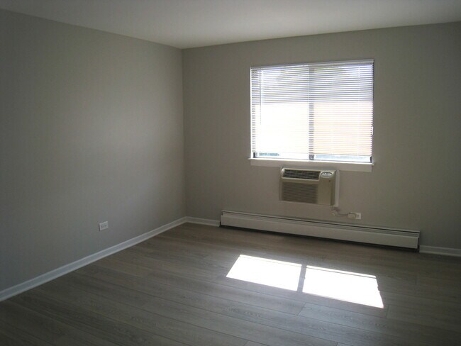 Building Photo - 920 S McKinley Ave