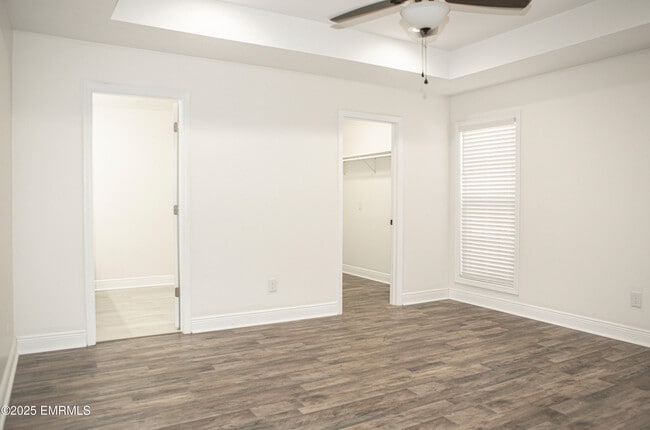 Building Photo - 6821 10th Ave