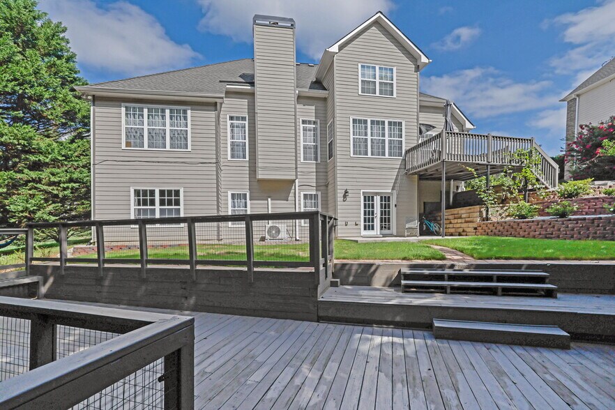 Building Photo - 520 Ruby Forest Pky