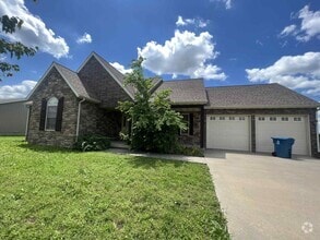 Building Photo - Beautiful 3BR/2BA Home in Joplin, MO with ...