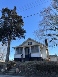 Building Photo - 1102 16th St