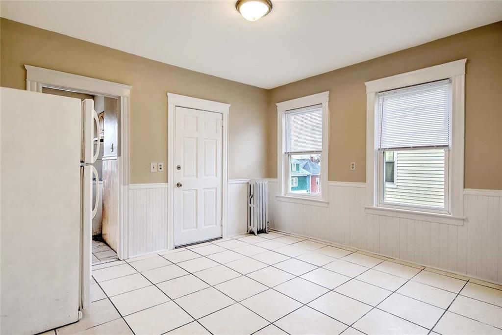 Building Photo - 80 Ontario St