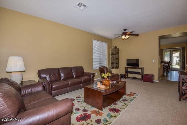 Primary Photo - 15836 W Sierra St