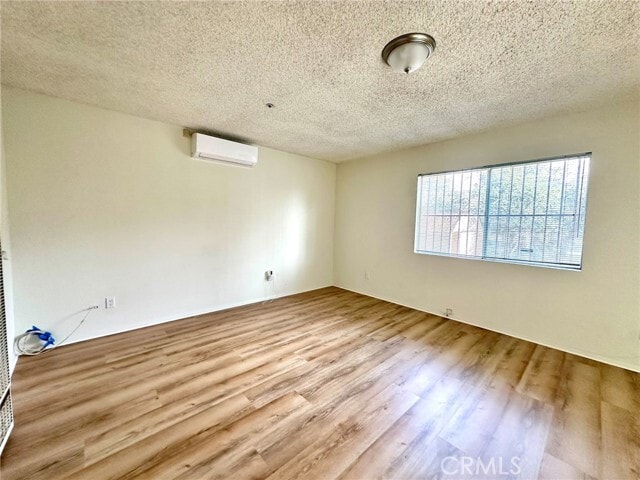 Building Photo - 904 S Ramona St