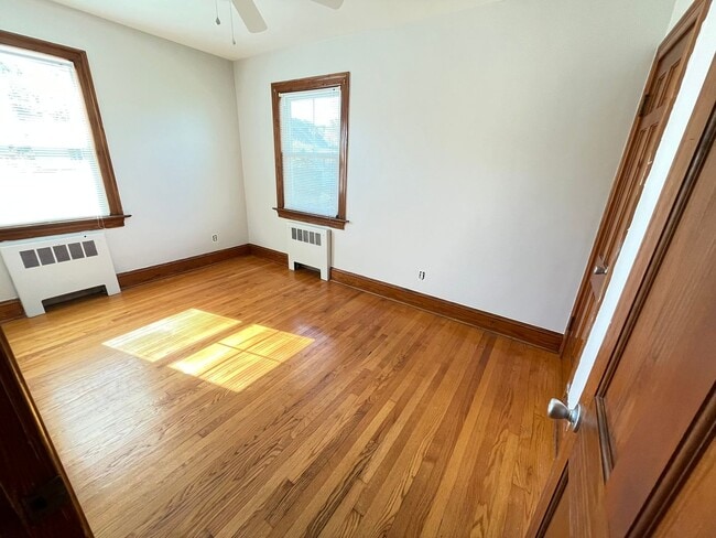 Building Photo - 2216 Baltic Ave