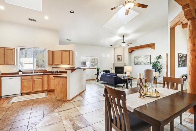 Primary Photo - 115 Espinosa Rd