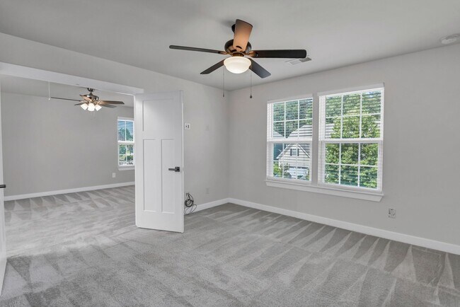 Building Photo - 217 Golden Fluke Dr