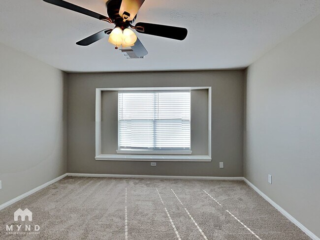 Building Photo - 14906 Sparks Ct