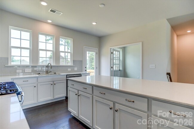 Building Photo - 12112 Ardrey Park Dr