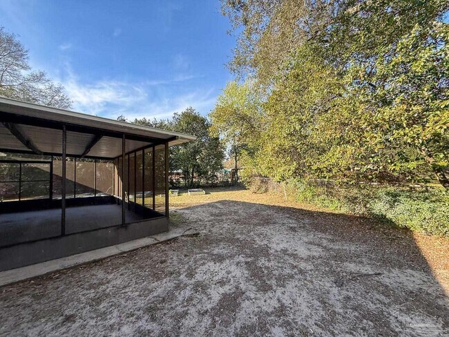 Building Photo - 500 N 77th Ave