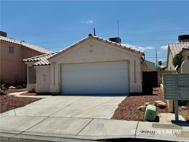 Building Photo - 1833 Sierra Hills Way