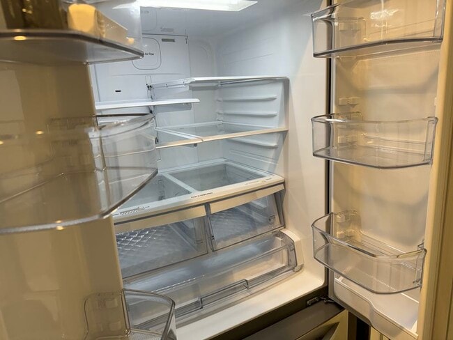 Building Photo - 48579 Leafdale Ct