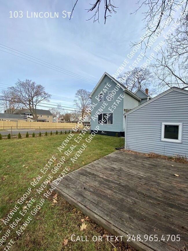 Building Photo - 103 Lincoln St