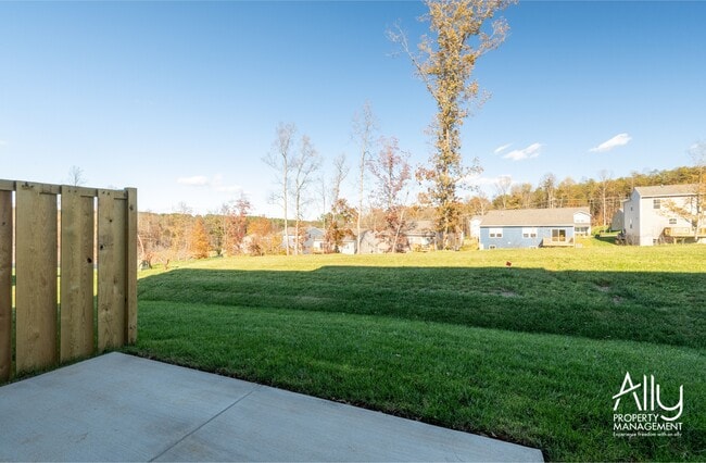 Building Photo - 44 Sophie Kathryn Dr