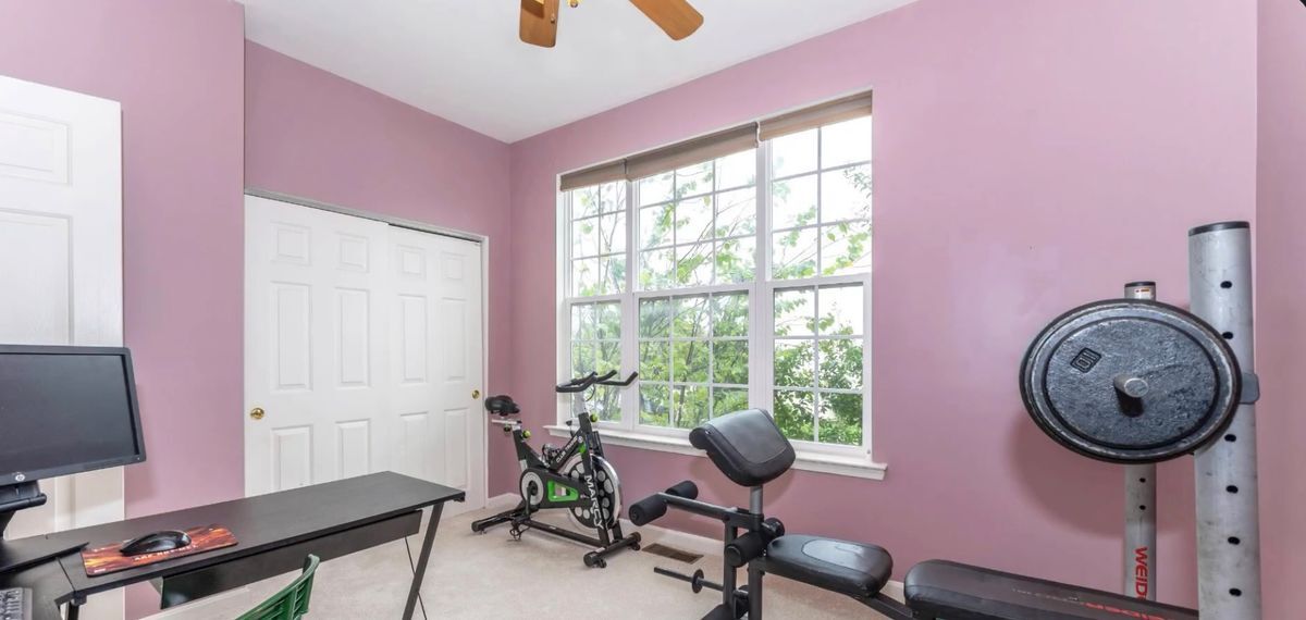 Building Photo - 639 Tivoli Rd