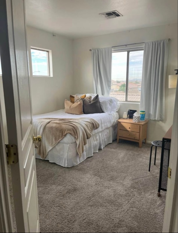 Building Photo - 10950 W Manzanita Dr