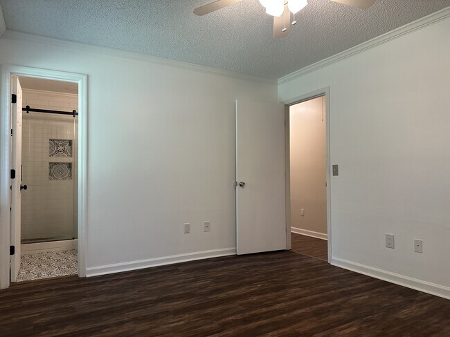 Building Photo - 209 Brighton Woods Dr