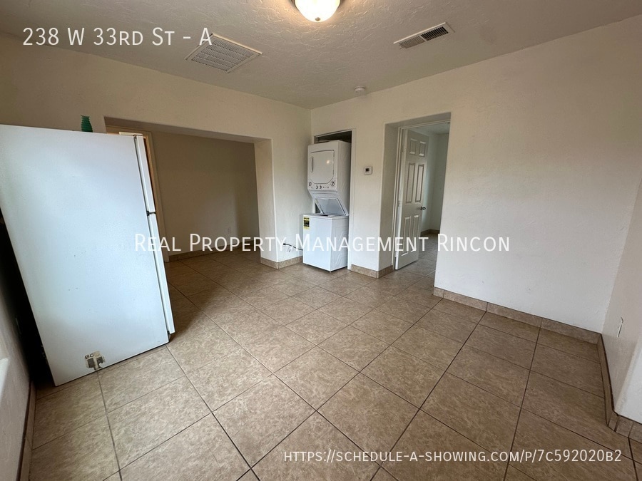 Building Photo - 238 W 33rd St