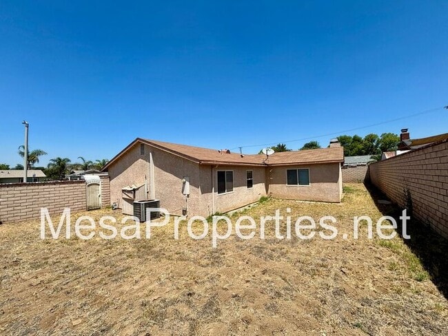 Building Photo - 12527 Reed Ave