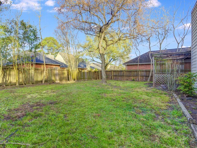 Building Photo - 14406 Fair Knoll Way