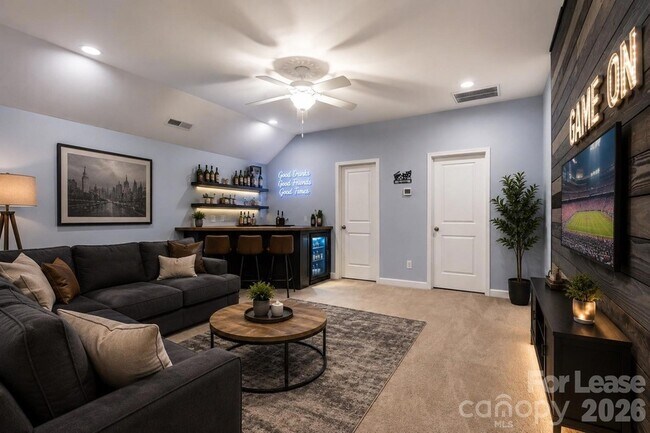 Building Photo - 5401 Meadowcroft Way