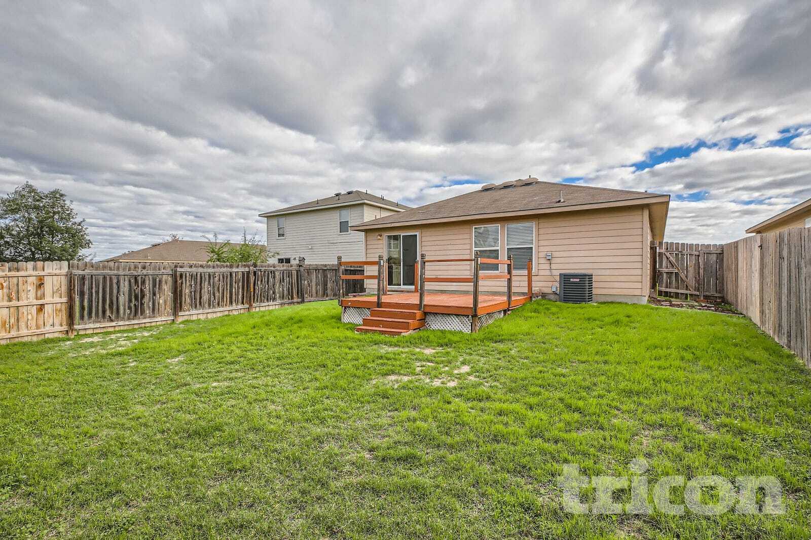 Building Photo - 9227 Dublin Heights