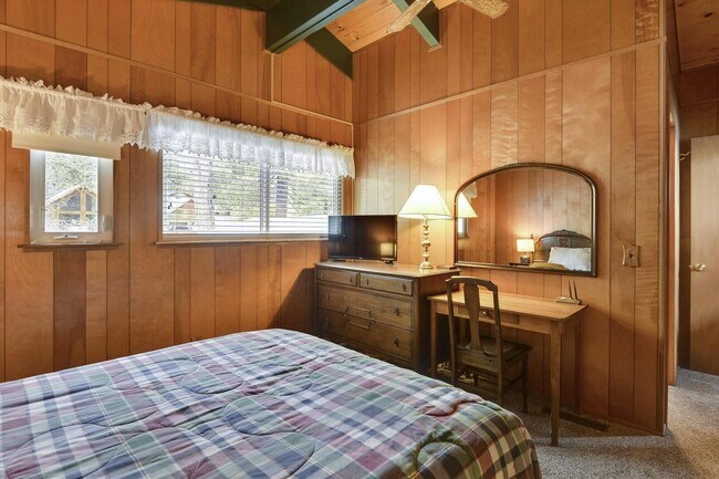 Building Photo - LEASE PENDING- Snow Flower, Tahoe City Ski...