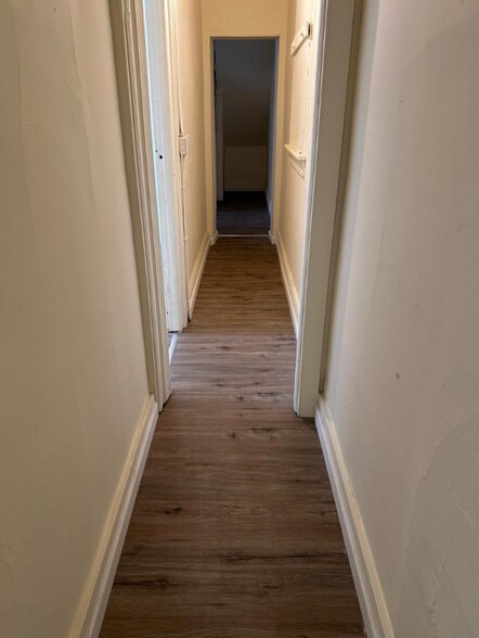 Building Photo - 120-122 Grand Ave