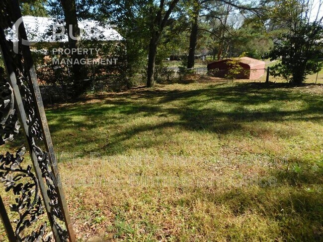 Building Photo - 5208 Highland Ave