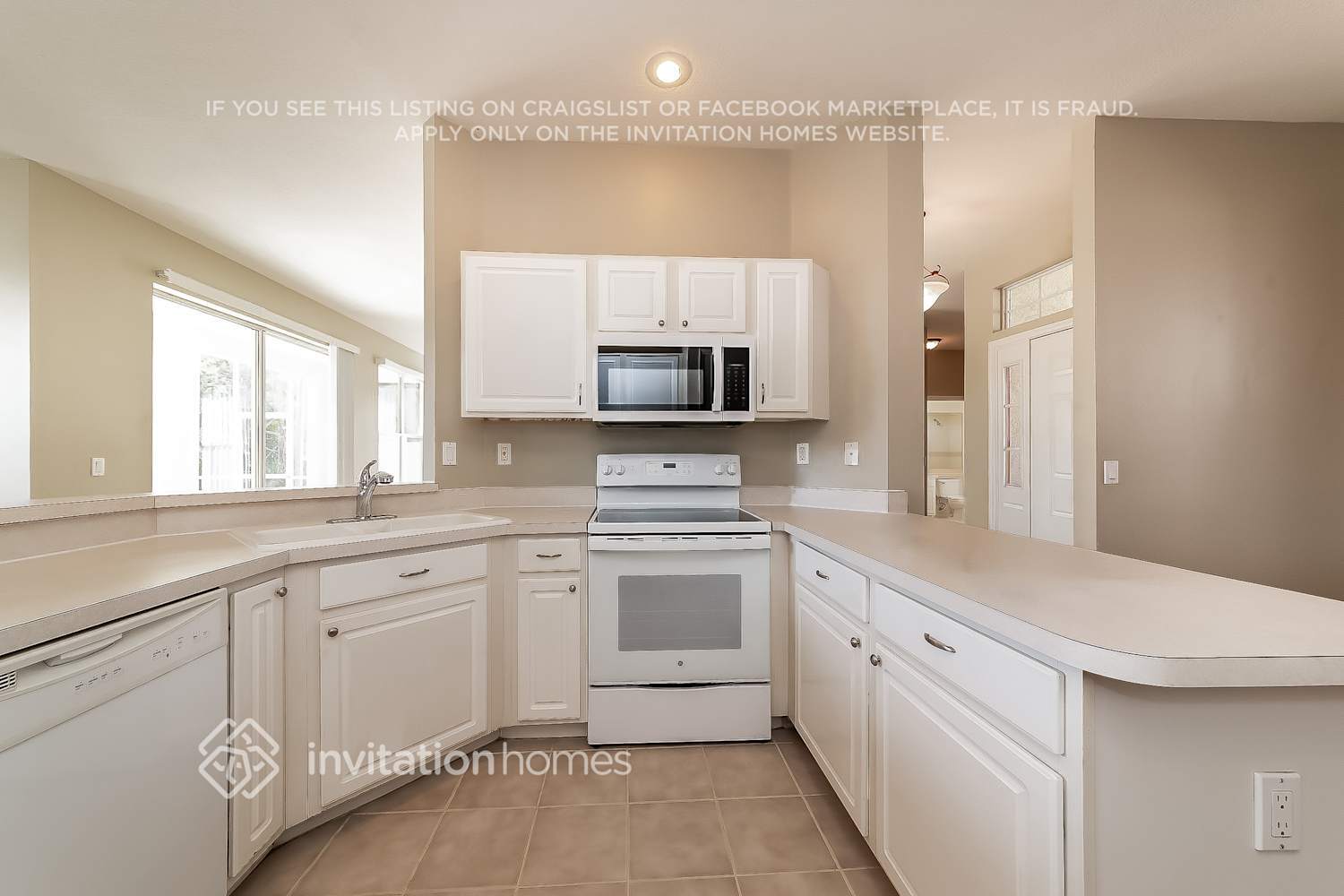 Building Photo - 205 39th St NE