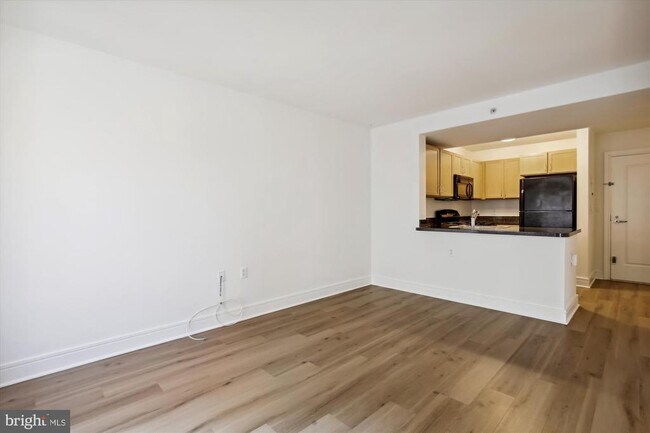 Building Photo - 800 4th St SW