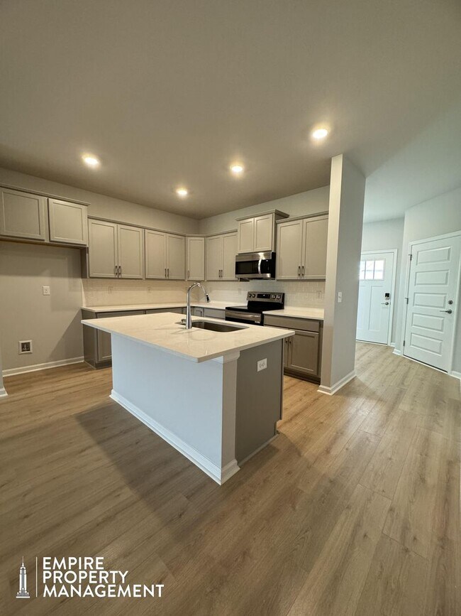 Building Photo - Available For Immediate Move-In!