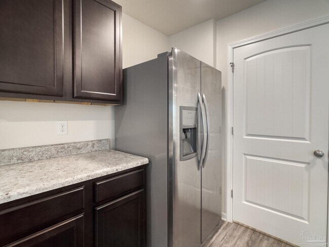 Building Photo - 5760 Blackhorse Cir