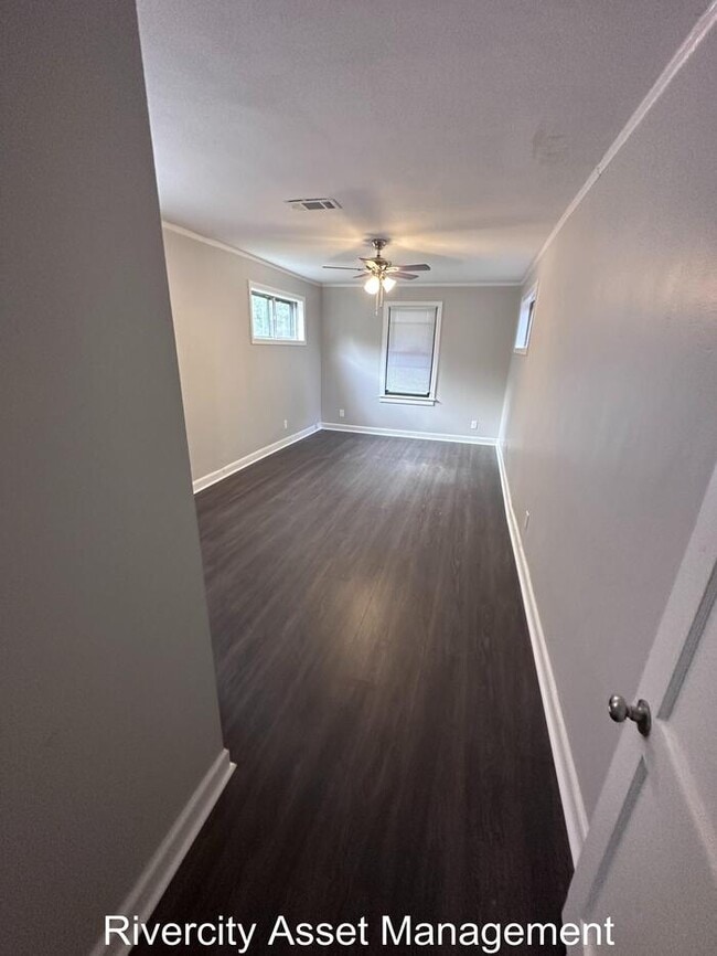 Building Photo - TWO-STORY BEAUTY IN BERCLAIR!!!! SECTION 8...