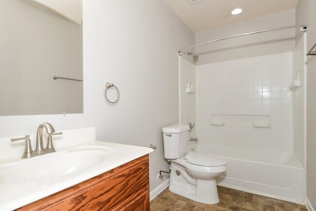 Building Photo - 14430 Cellini Dr