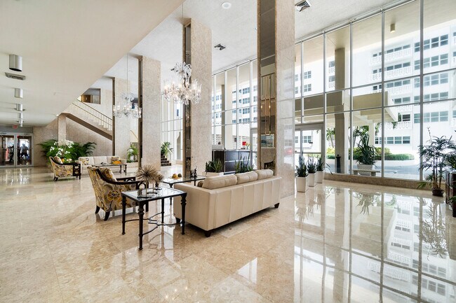 Building Photo - 4020 Galt Ocean Dr