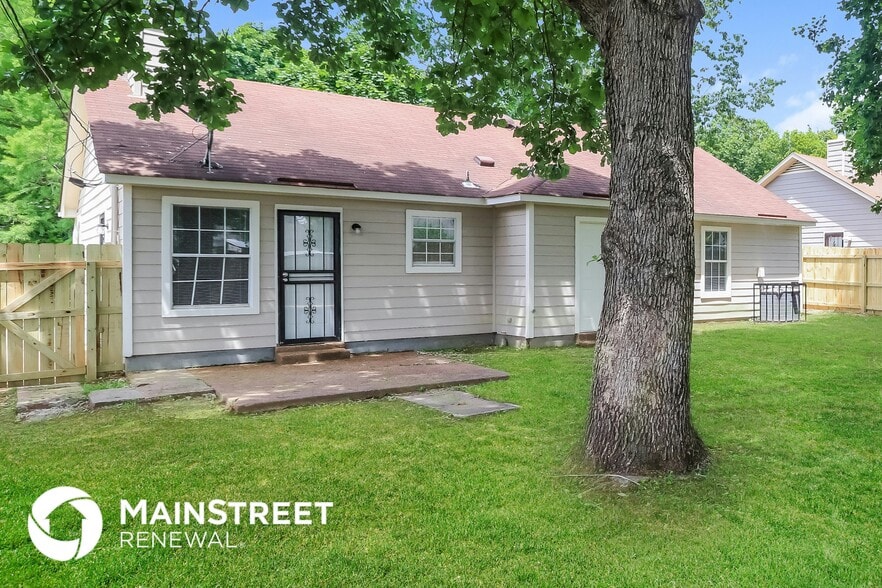 Building Photo - 6034 Cottage Hill Dr