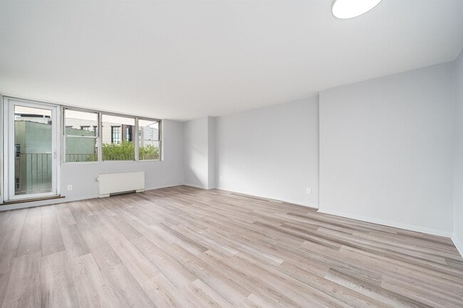 Building Photo - 6040 JFK Blvd E