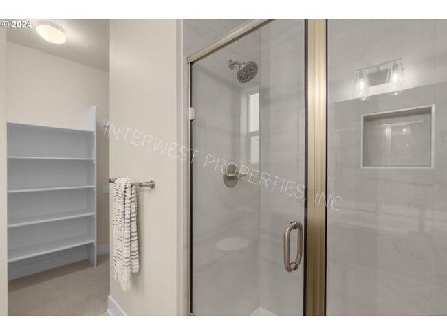 Building Photo - BEAUTIFUL NEWER CONSTRUCTION 4 BD HOME W/2 CAR GARAGE, W/D IN UNIT, AND MORE!