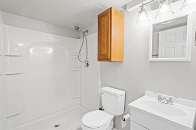Building Photo - Beautiful Single Family Home on Spokanes N...