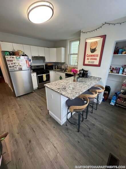 Building Photo - 114 Falcon St