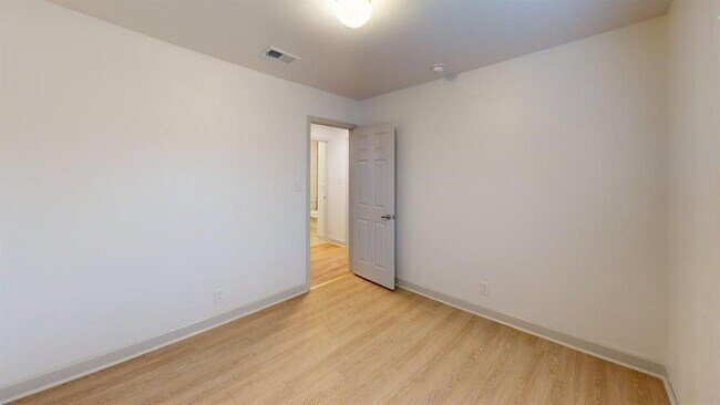 Building Photo - 9837 Childress Dr