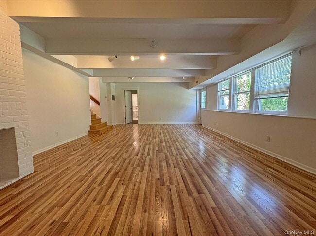 Building Photo - 3 Stonewall Ln