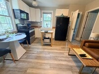 Building Photo - Midtown Bungalow